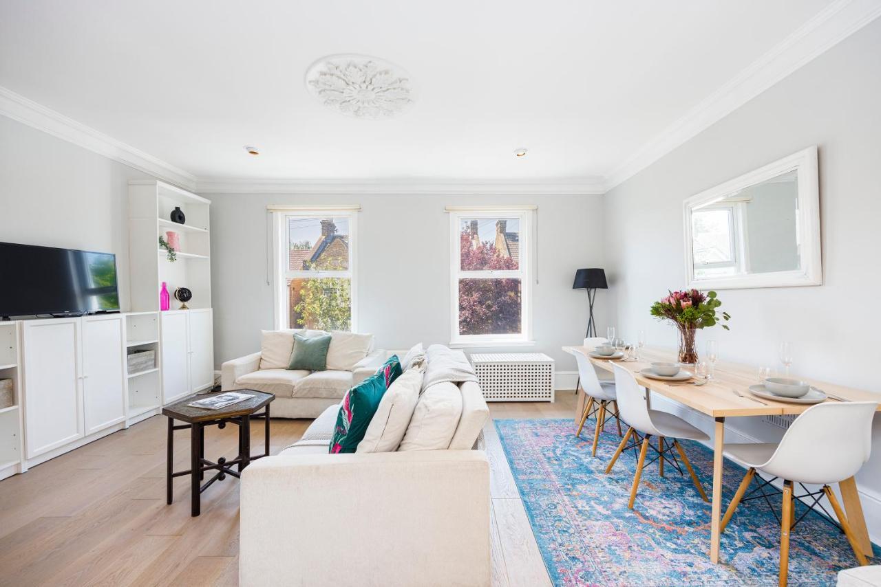 Welcomestay Colliers Wood Two Bed Apartment - Home Away From Home Londen Buitenkant foto